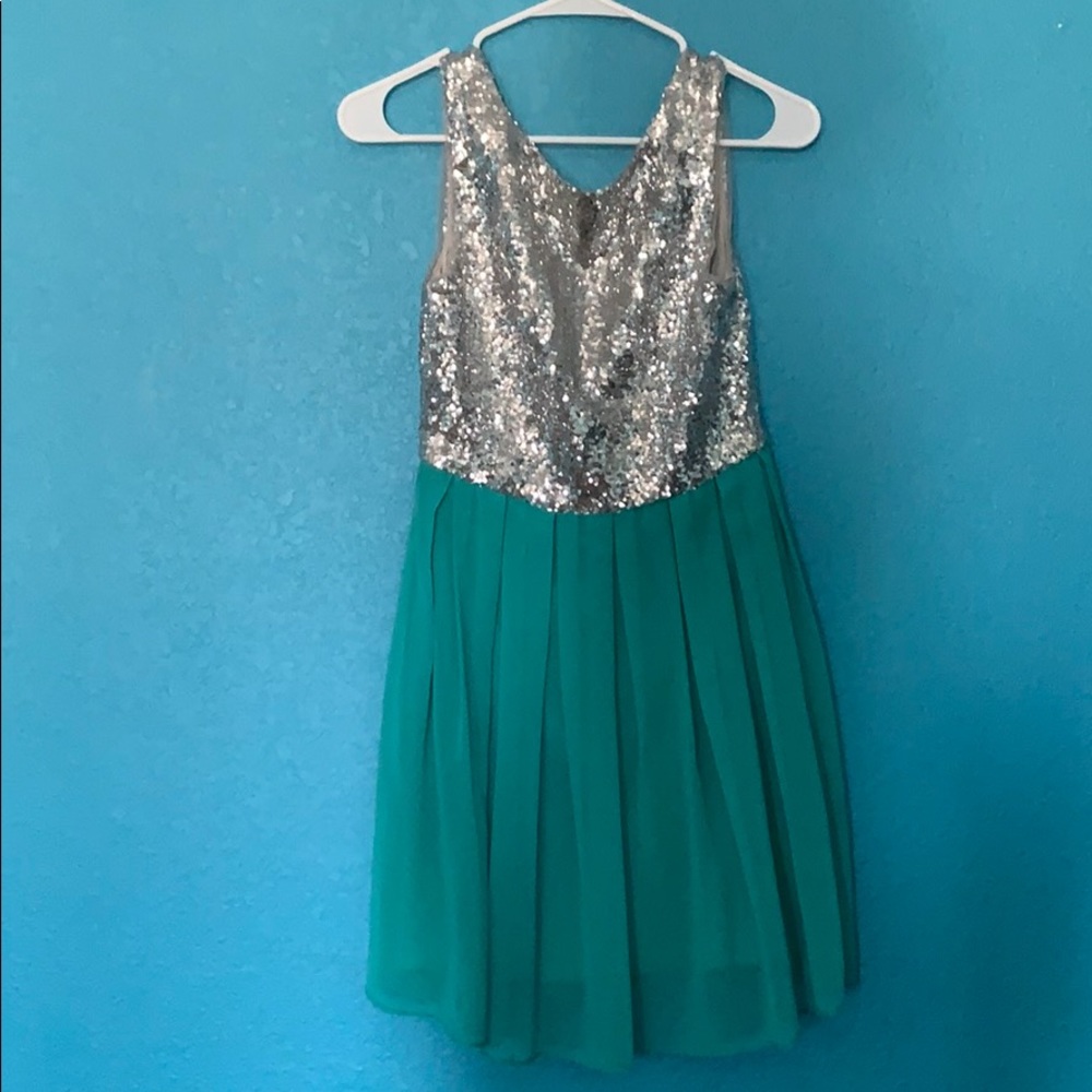 Teal sequence Homecoming Dress